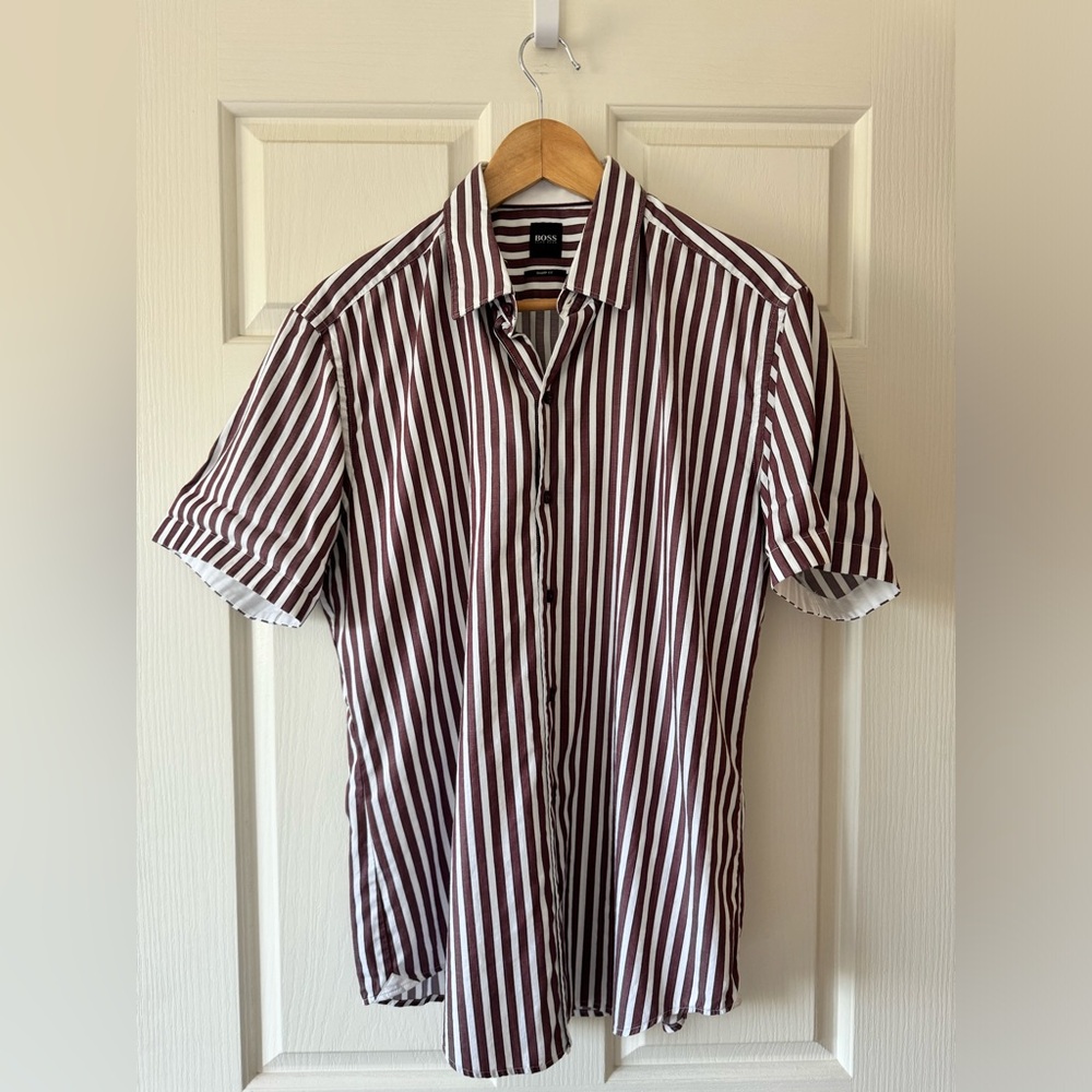 Boss Men’s Striped Sharp Fit Short Sleeve Button Up - size Large